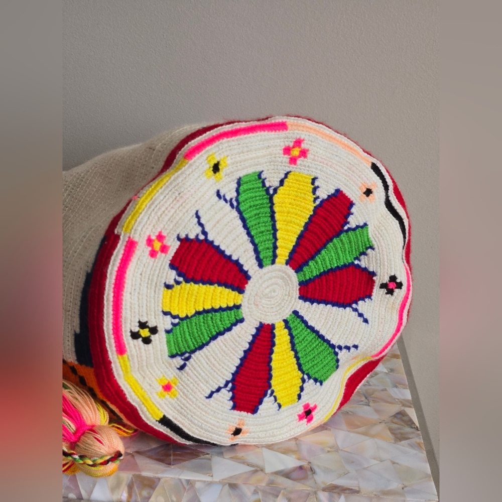 Colorful Frida Kahlo Handmade Woven Bag - Picture 6 of 8